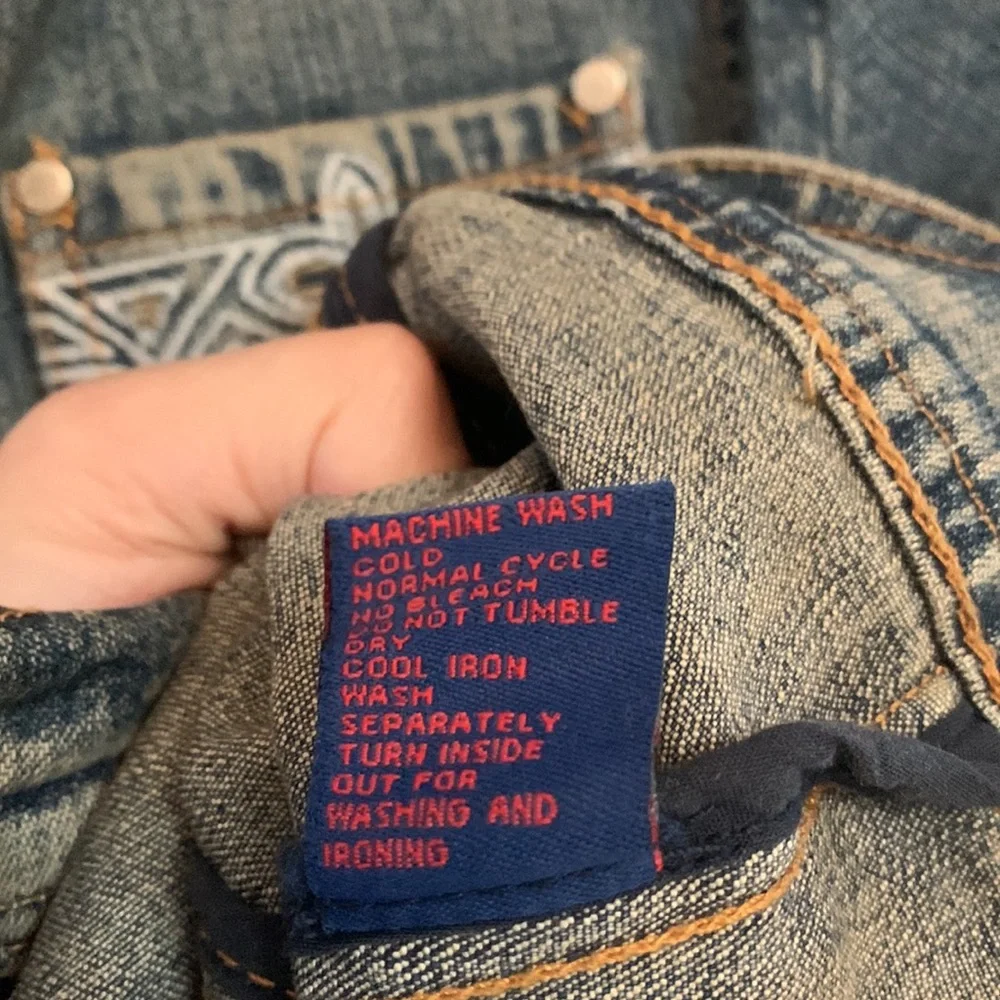 UEC Yuka Jeans boutique jean jacket zippered w embroidered pocket detailing szM - Picture 5 of 8